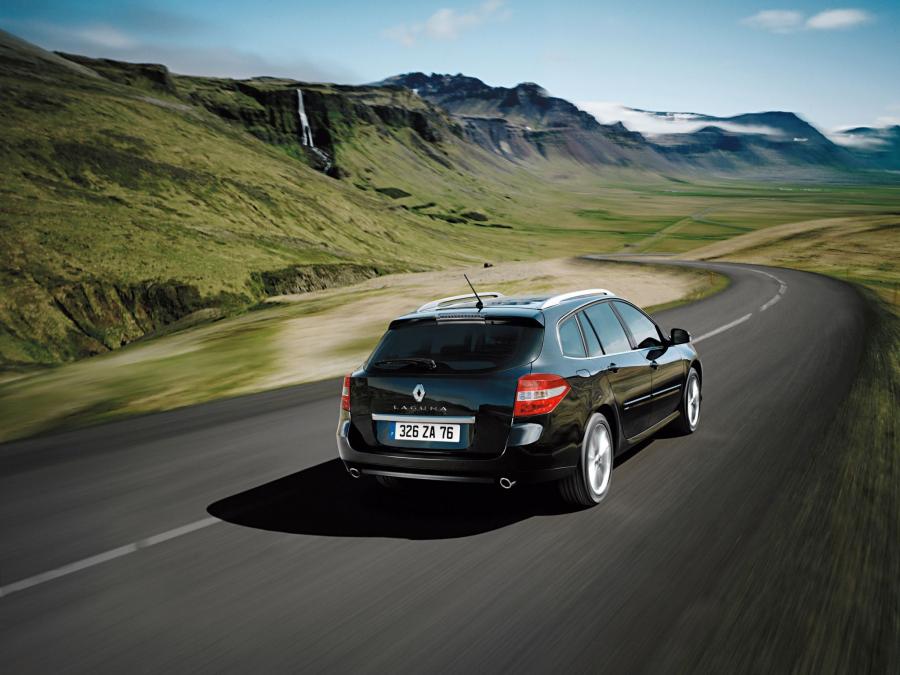  Renault Laguna III Estate 2007 года  (фото 18 из 31)